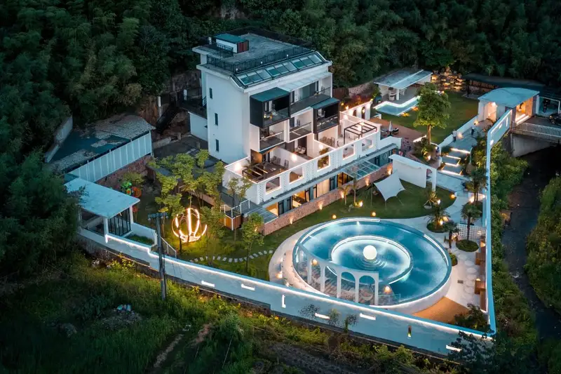 Moganshan Grassland Homestay · Suxi Private Soup Hot Spring Garden Villa, listing photograph